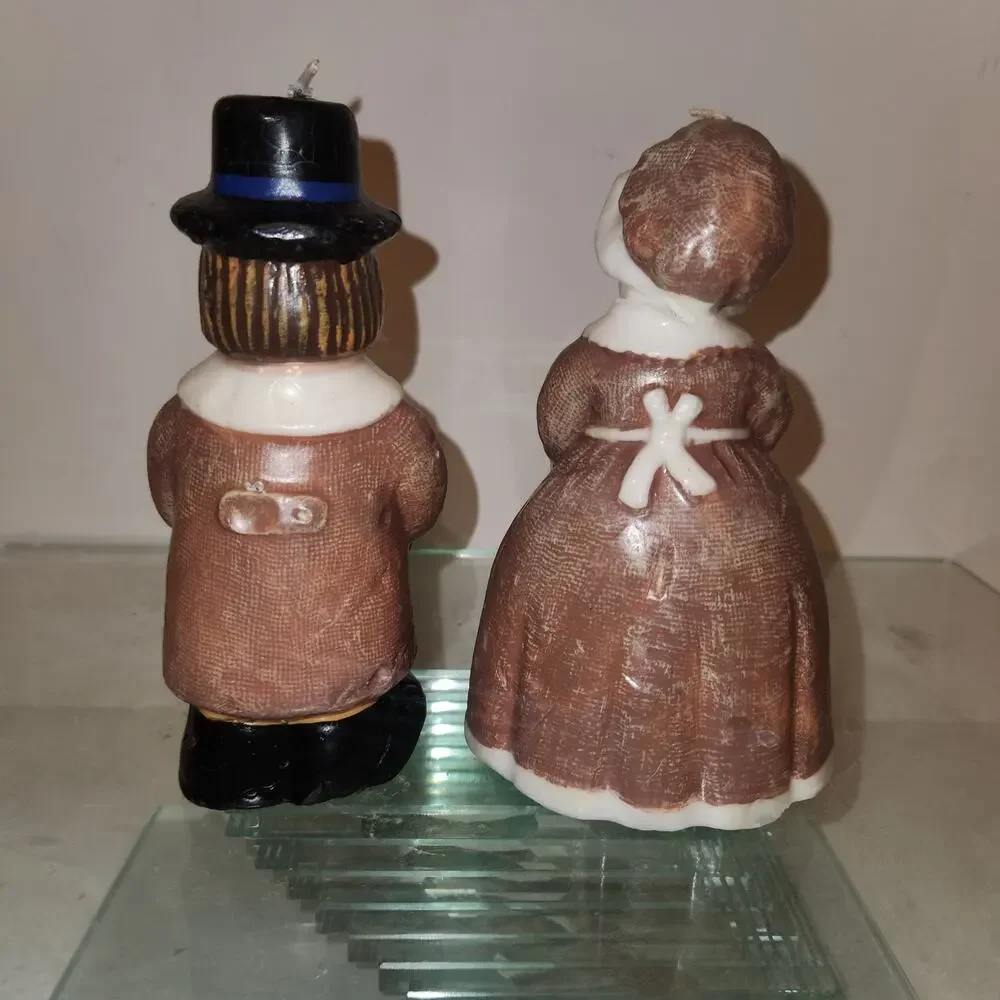 Vintage Pilgrim Thanksgiving Candles set of 2